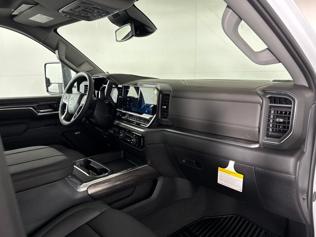 New 2026 Chevrolet Silverado 3500 LTZ w/ LTZ Plus Package AWD/4WD image 34