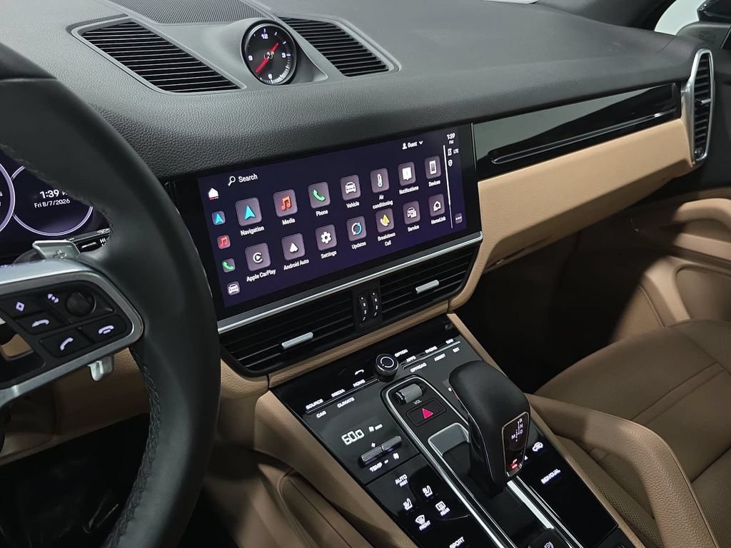 Certified 2023 Porsche Cayenne AWD/4WD image 15
