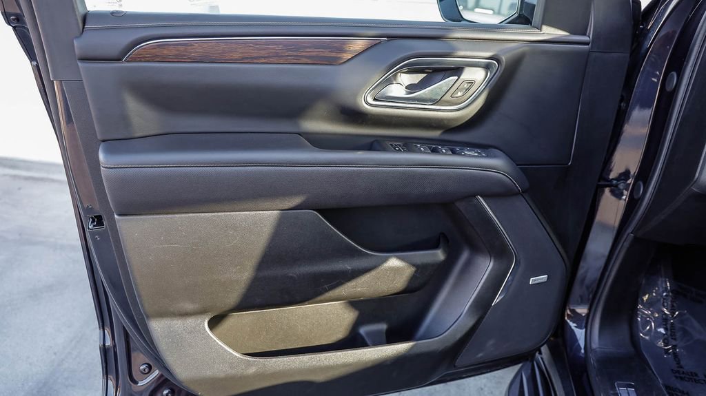 Used 2024 Chevrolet Tahoe Premier RWD image 25
