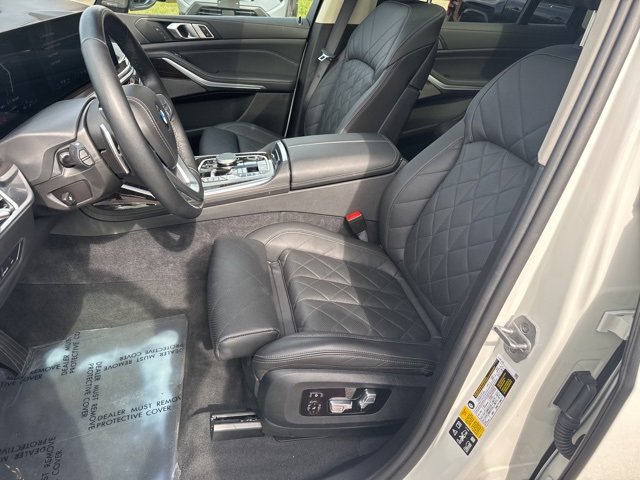 Used 2024 BMW X7 xDrive40i image 74