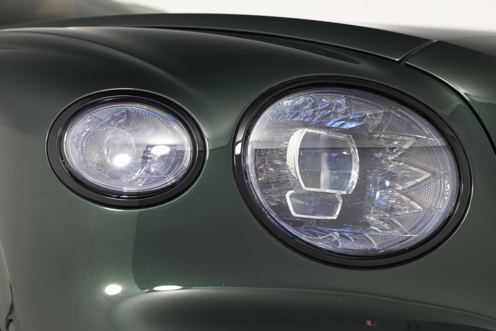 Certified 2023 Bentley Flying Spur S V8 AWD/4WD image 13