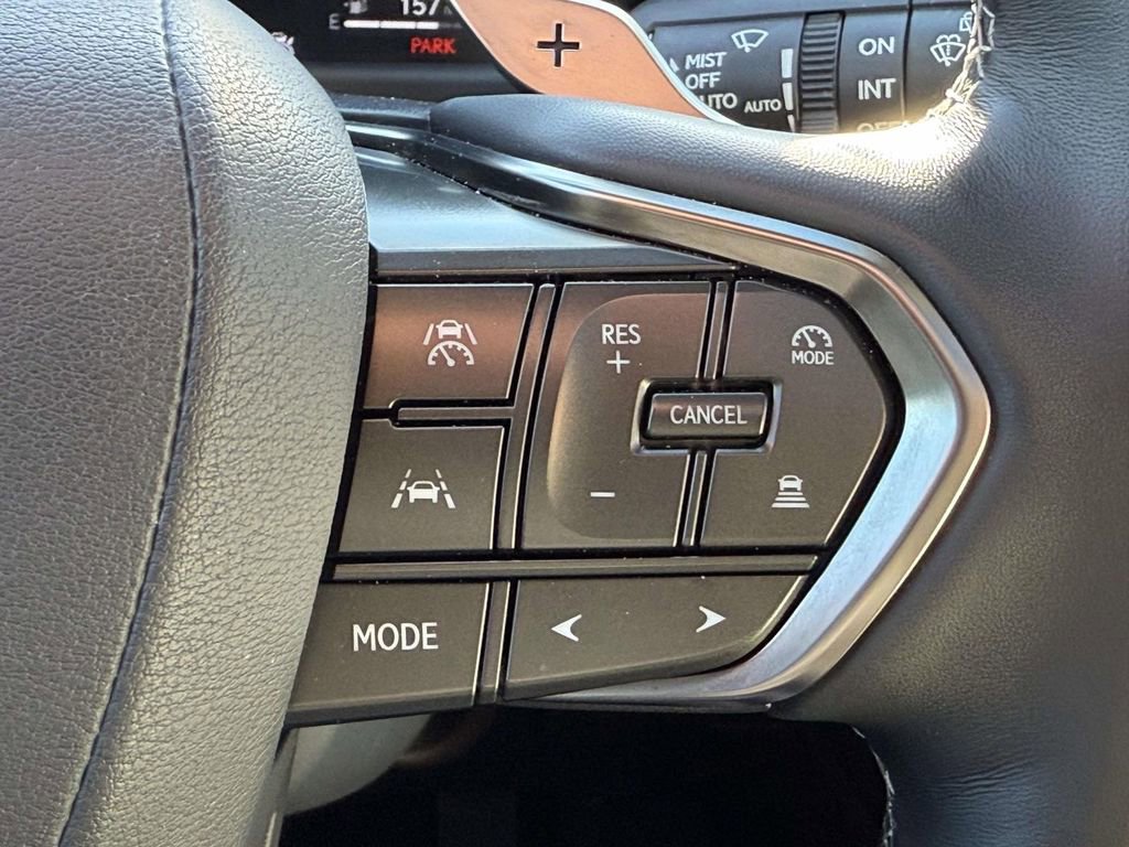 Used 2025 Lexus LX 600 4WD w/ Accessory Package (2T) image 20