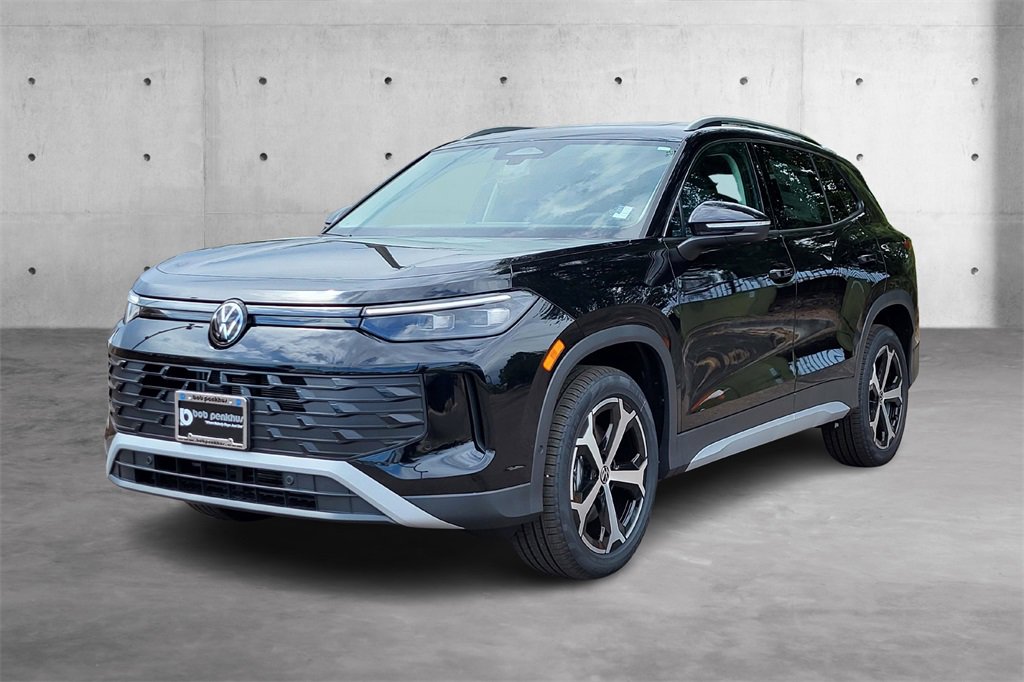 New 2025 Volkswagen Tiguan SE image 26