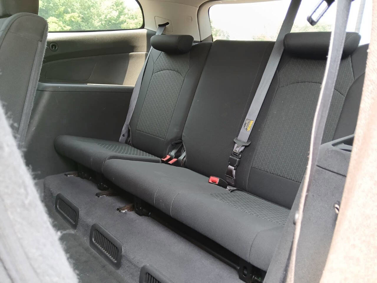 Used 2012 Chevrolet Traverse LT image 9