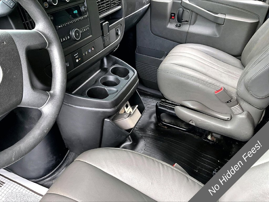 Used 2020 GMC Savana 2500 RWD image 12