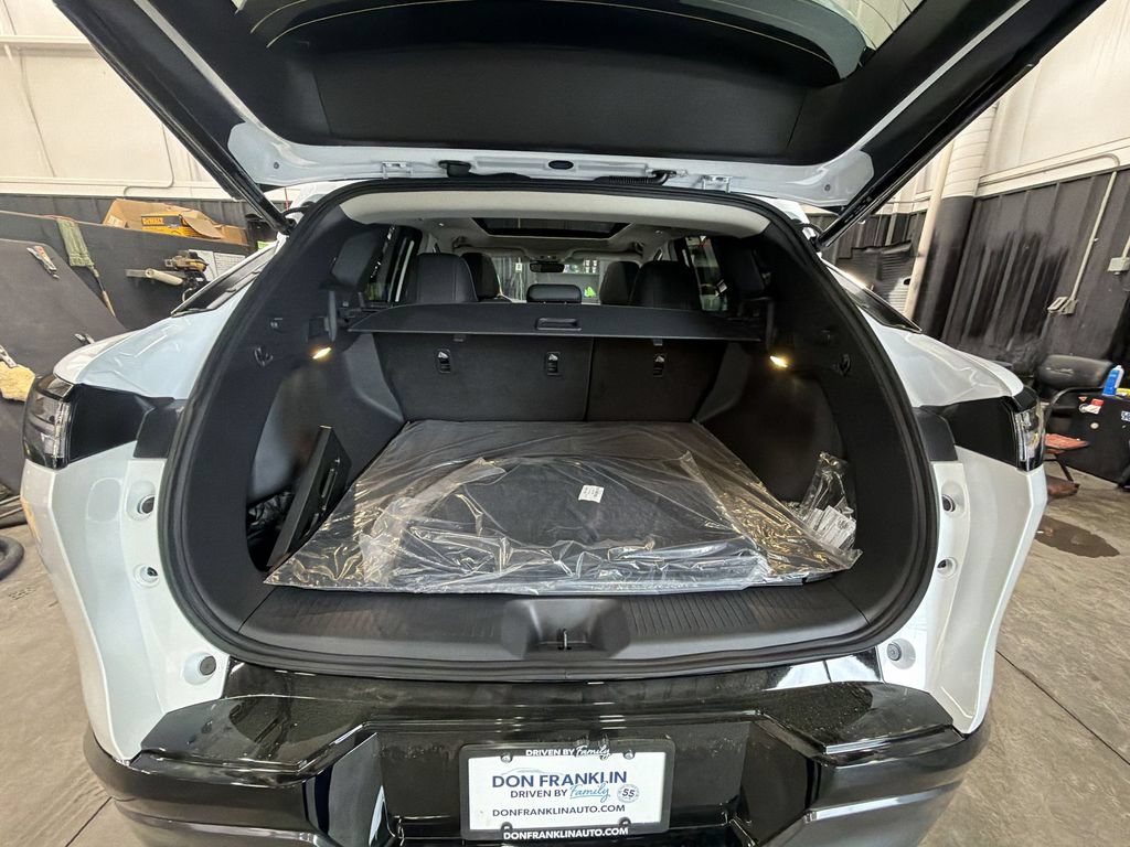 New 2026 Nissan Murano Platinum w/ Cargo Package AWD/4WD image 24
