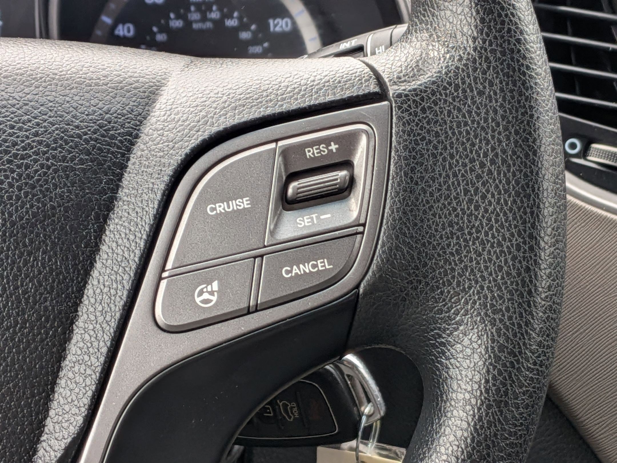 Used 2015 Hyundai Santa Fe Sport AWD/4WD image 20