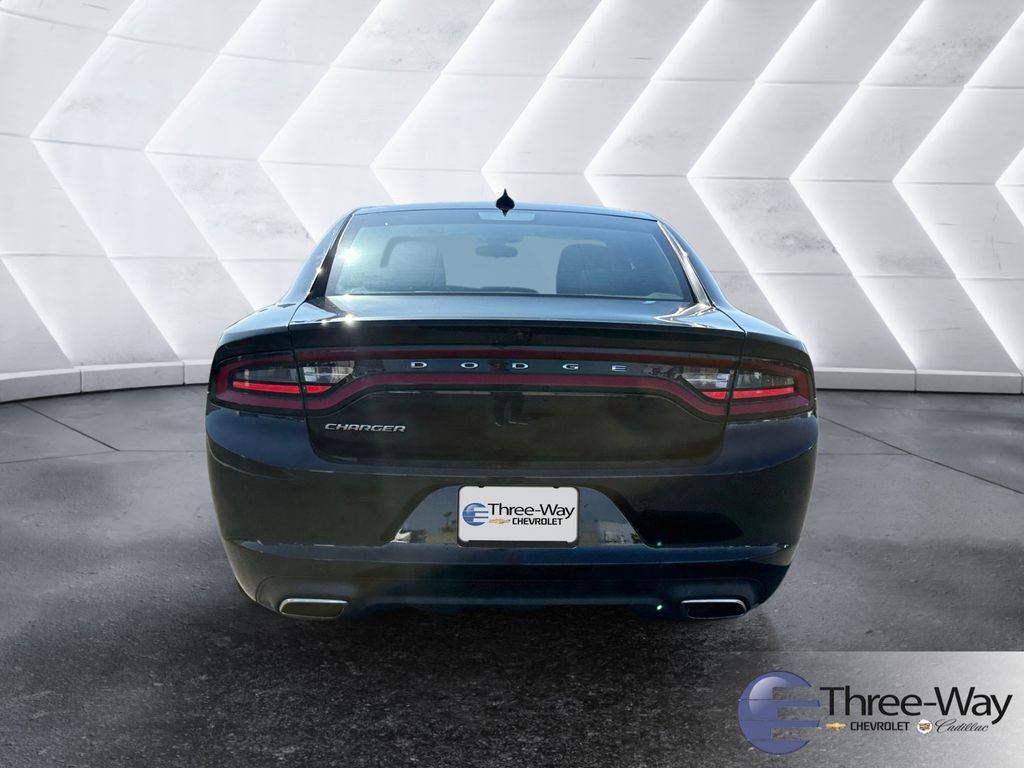 Used 2023 Dodge Charger SXT image 4
