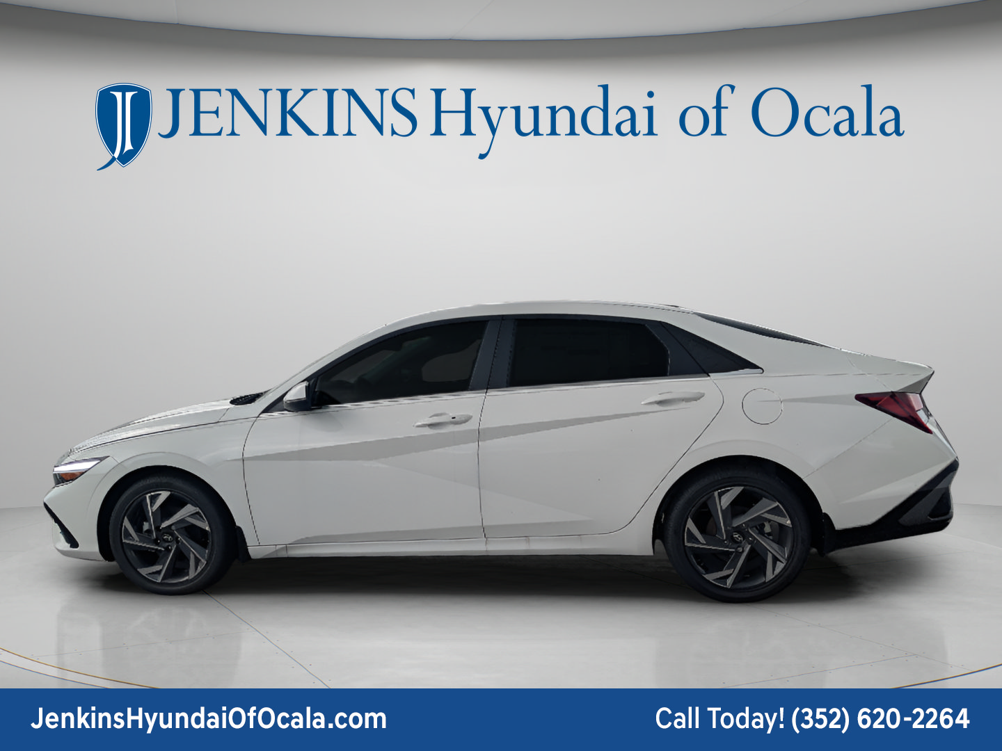 New 2026 Hyundai Elantra Limited FWD image 7