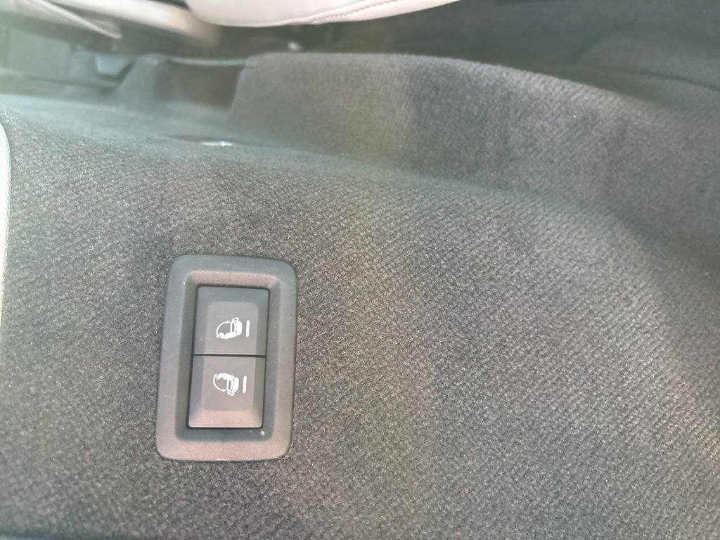 Used 2021 Jeep Grand Cherokee L Overland image 22