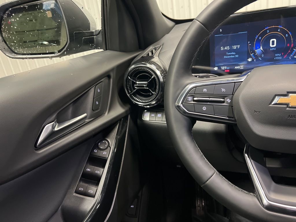 New 2026 Chevrolet Equinox LT w/ Convenience Package II image 14