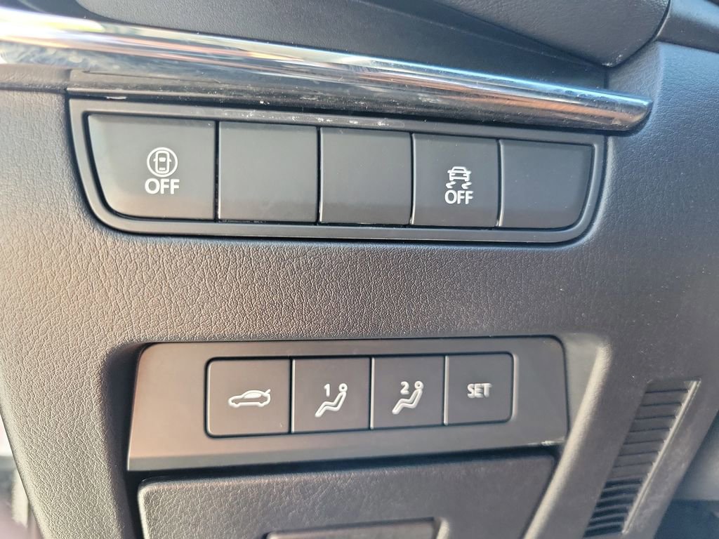 Used 2022 MAZDA MAZDA3 s image 24