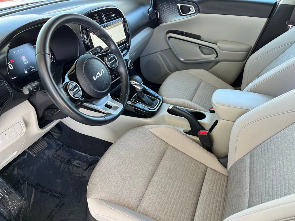 Used 2023 Kia Soul EX FWD image 19