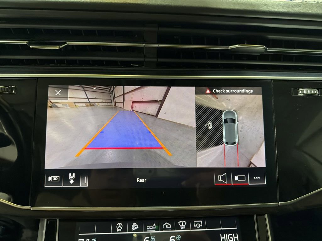 Used 2020 Audi Q8 Prestige w/ Prestige Package image 18