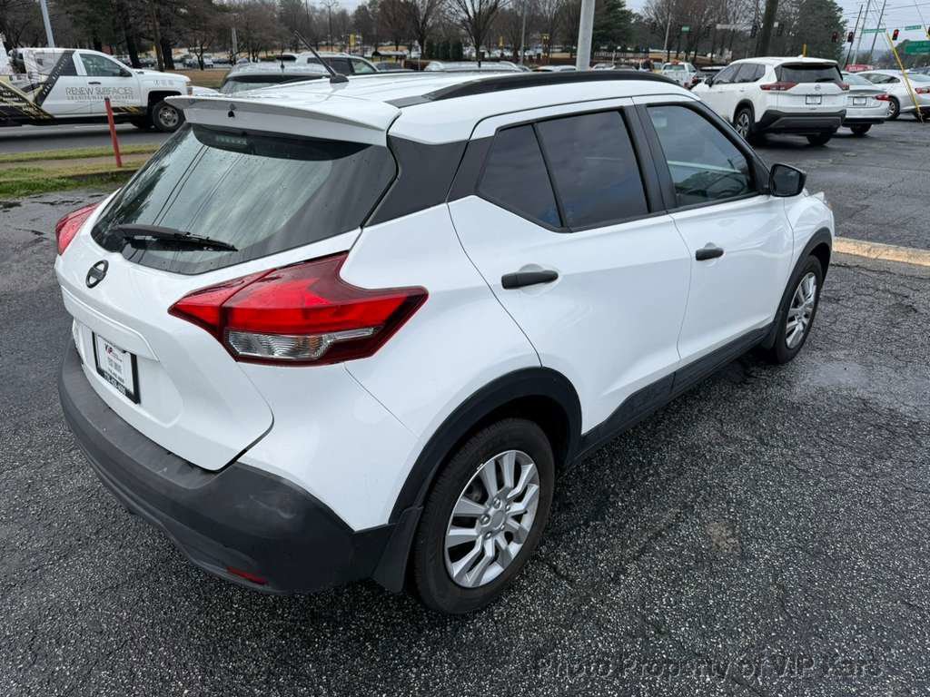 Used 2019 Nissan Kicks S FWD image 5