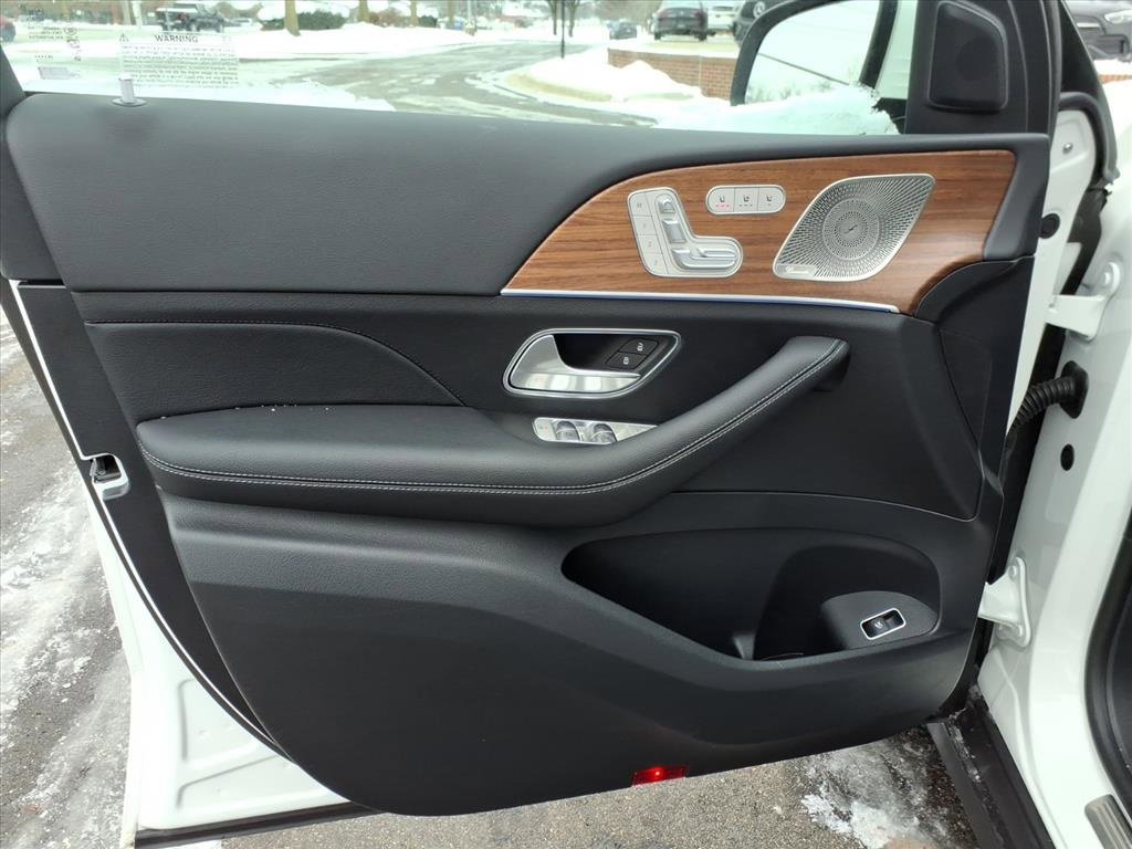 Certified 2025 Mercedes-Benz GLE 350 4MATIC image 16