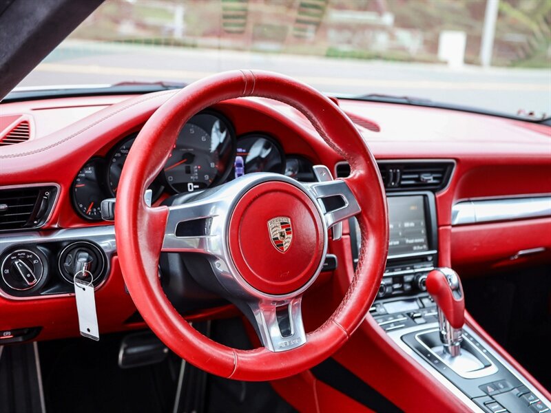 Used 2014 Porsche 911 Carrera S RWD image 34