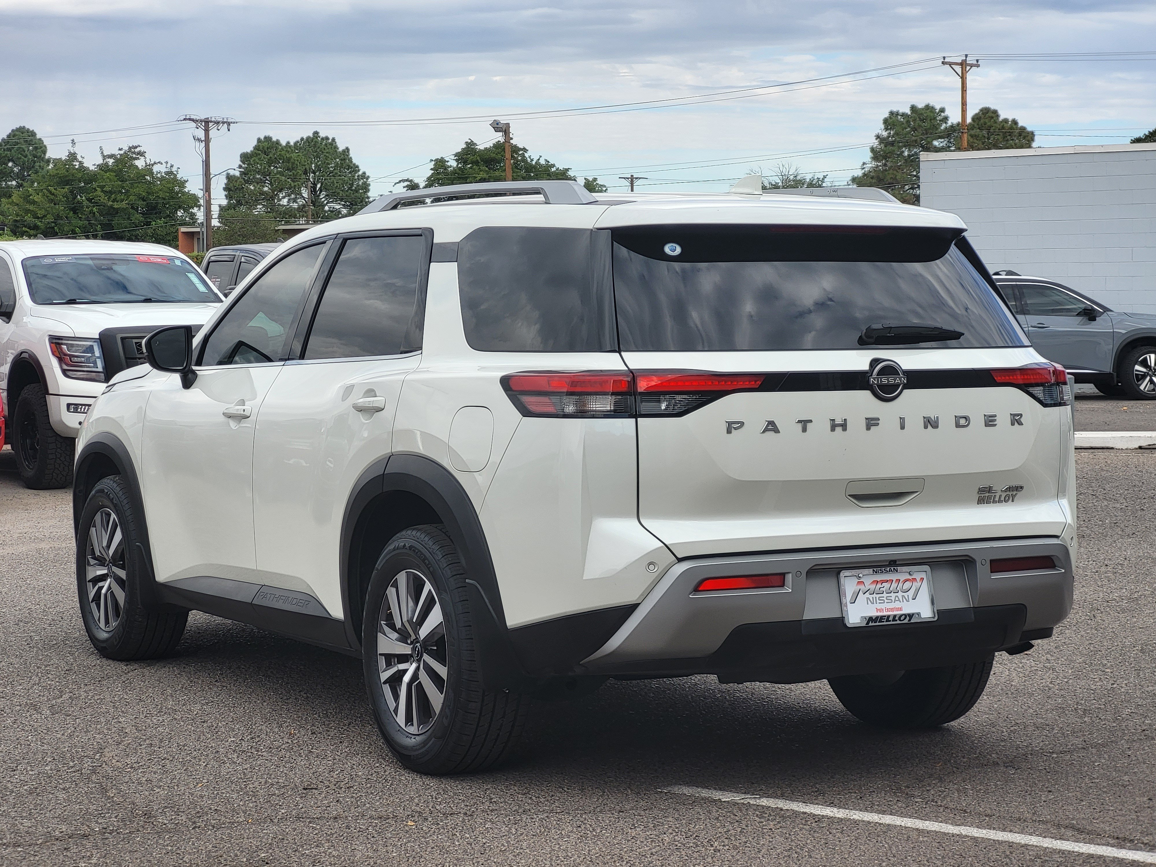 Certified 2023 Nissan Pathfinder SL AWD/4WD image 6