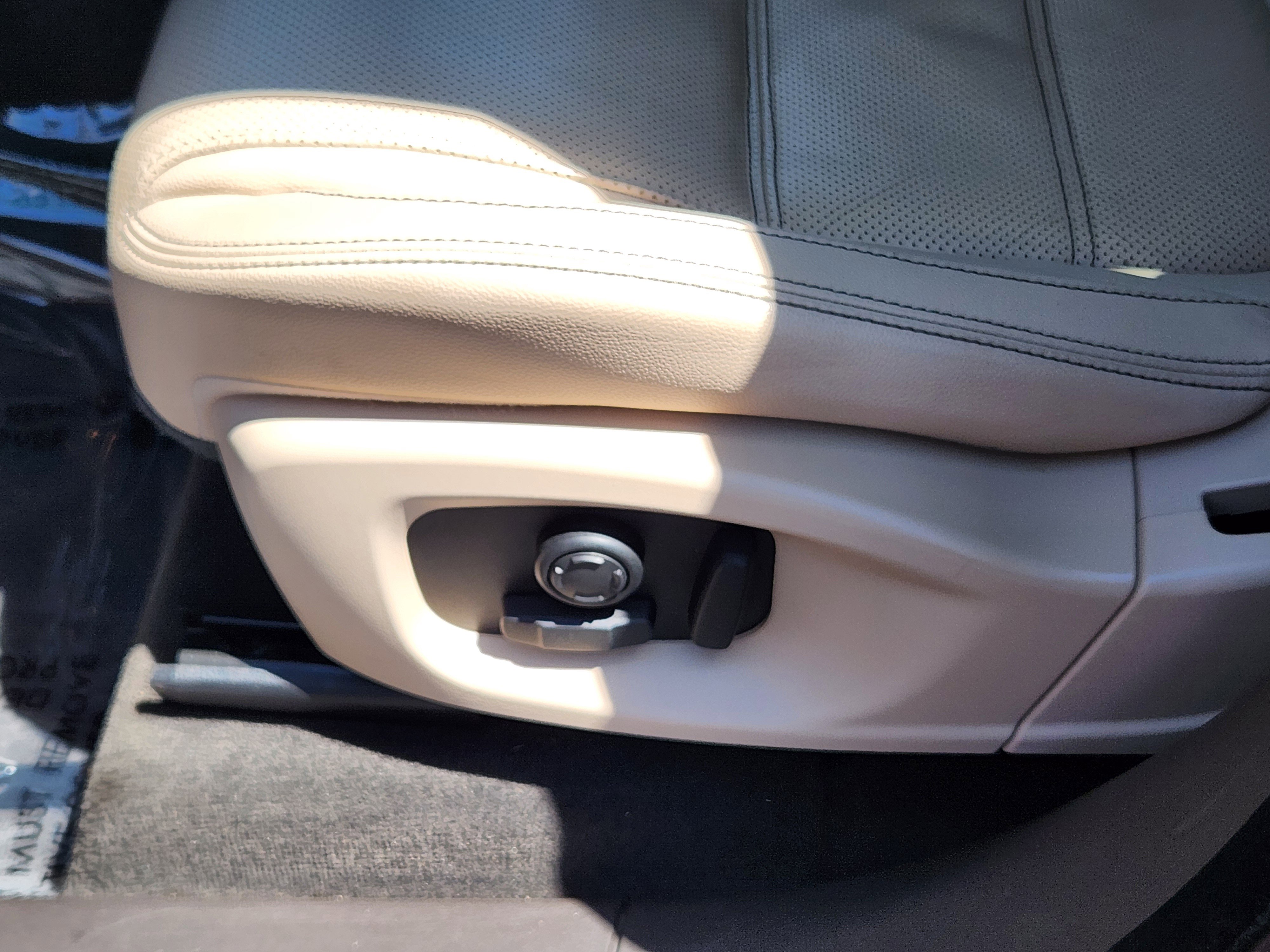 Used 2018 Jaguar F-PACE Prestige AWD/4WD image 20