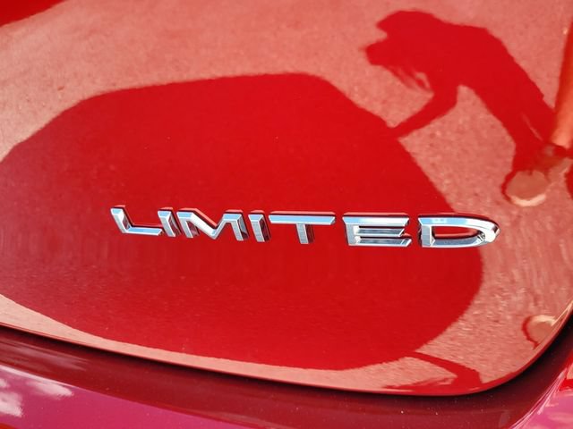 New 2026 Chrysler Pacifica Limited FWD image 14
