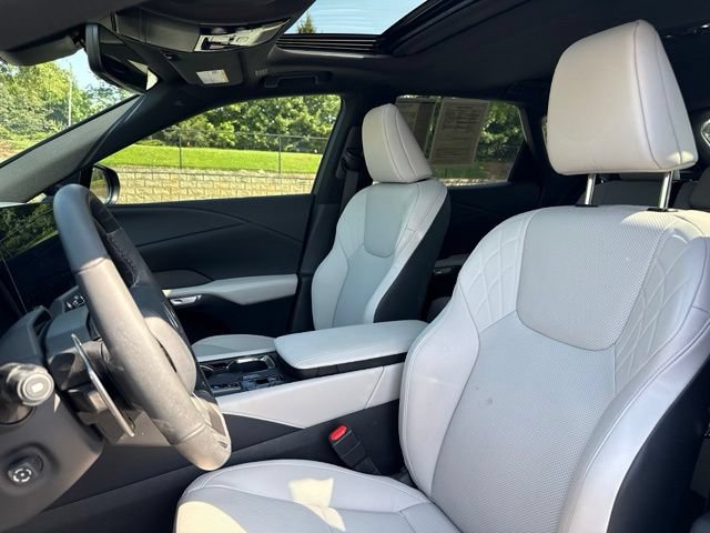 Used 2024 Lexus RX 350 Premium w/ Convenience Package FWD image 5
