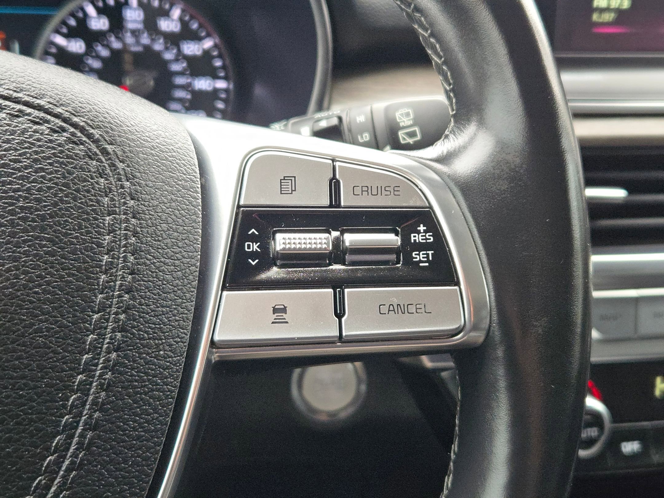 Used 2022 Kia Telluride SX w/ SX Prestige Package image 21