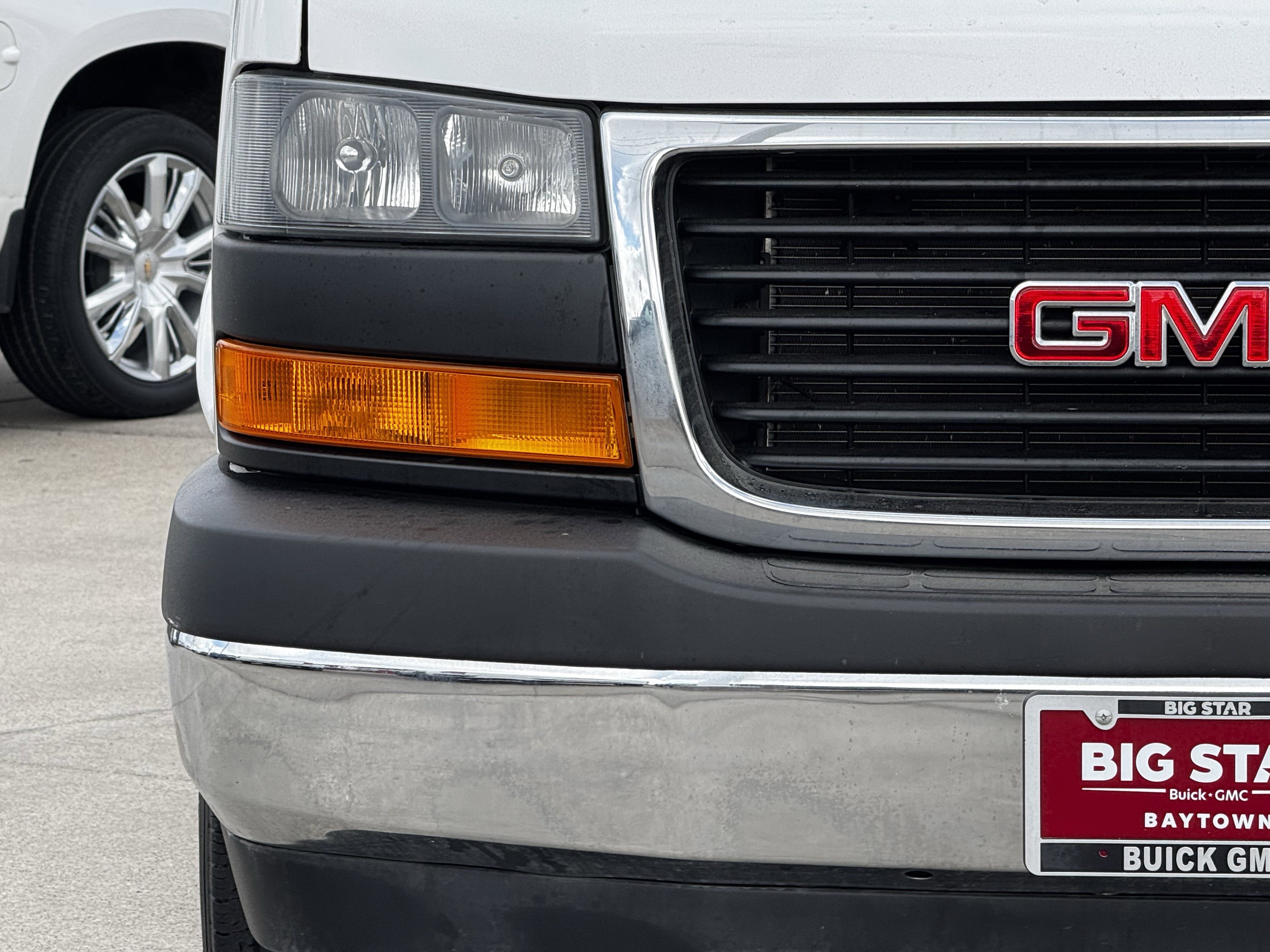 Used 2024 GMC Savana 2500 w/ Driver Convenience Package image 6