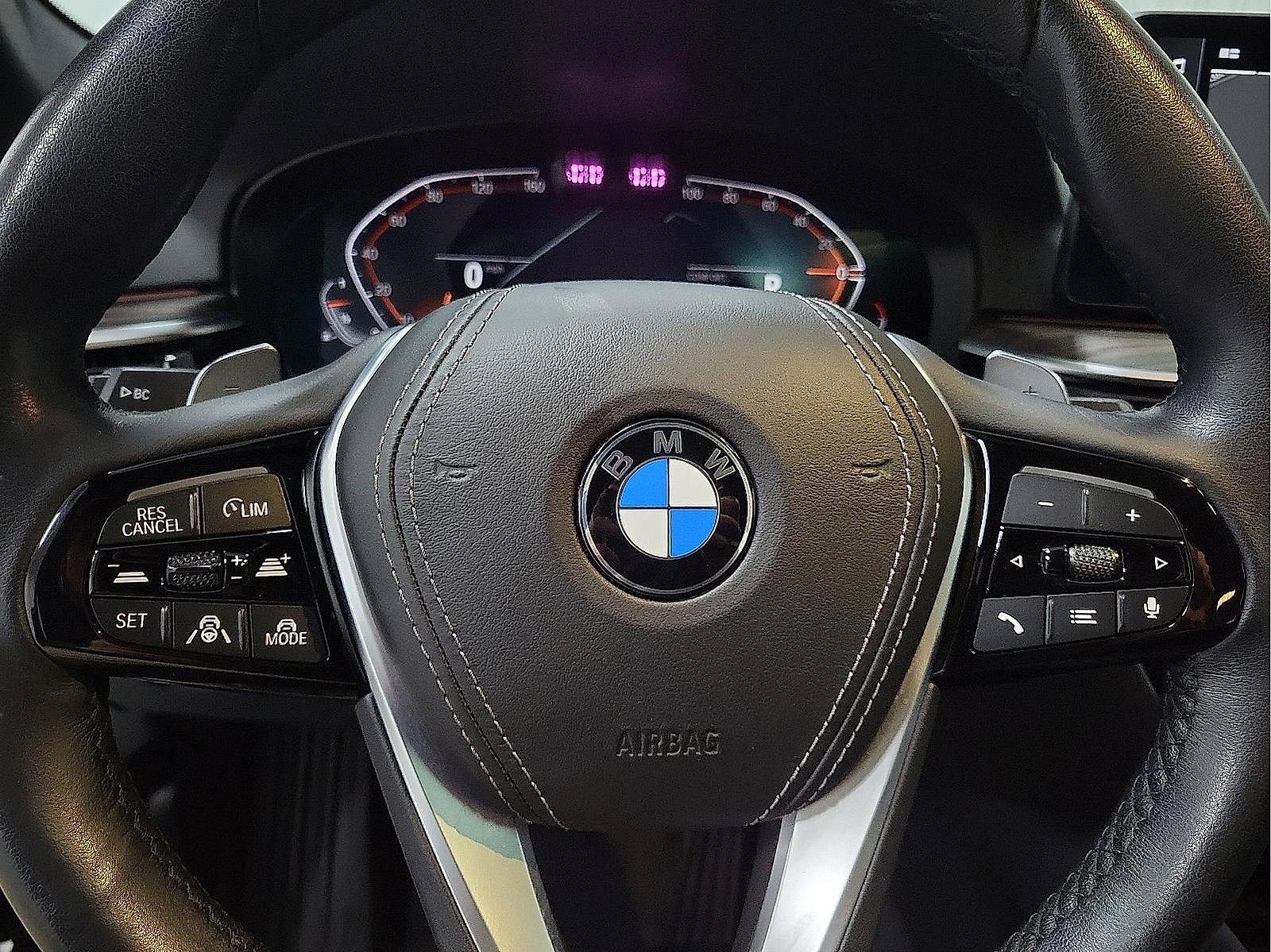 Used 2023 BMW 540i xDrive image 18