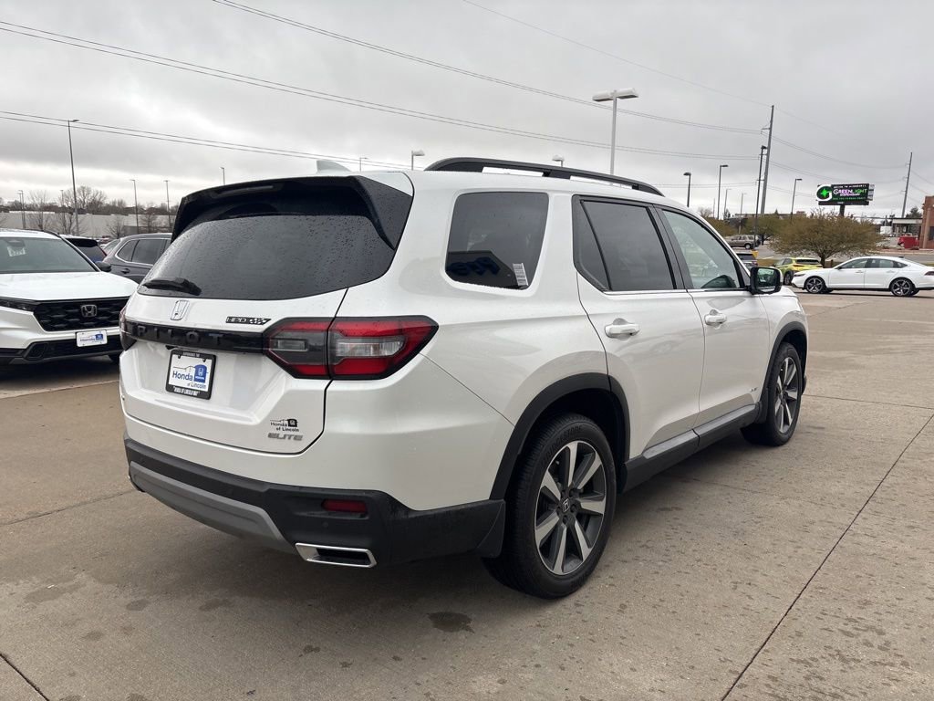 Certified 2025 Honda Pilot Elite image 5