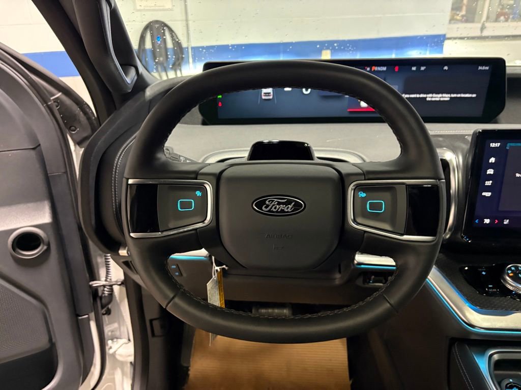 New 2026 Ford Expedition Max Platinum w/ Stealth Performance Package AWD/4WD image 10