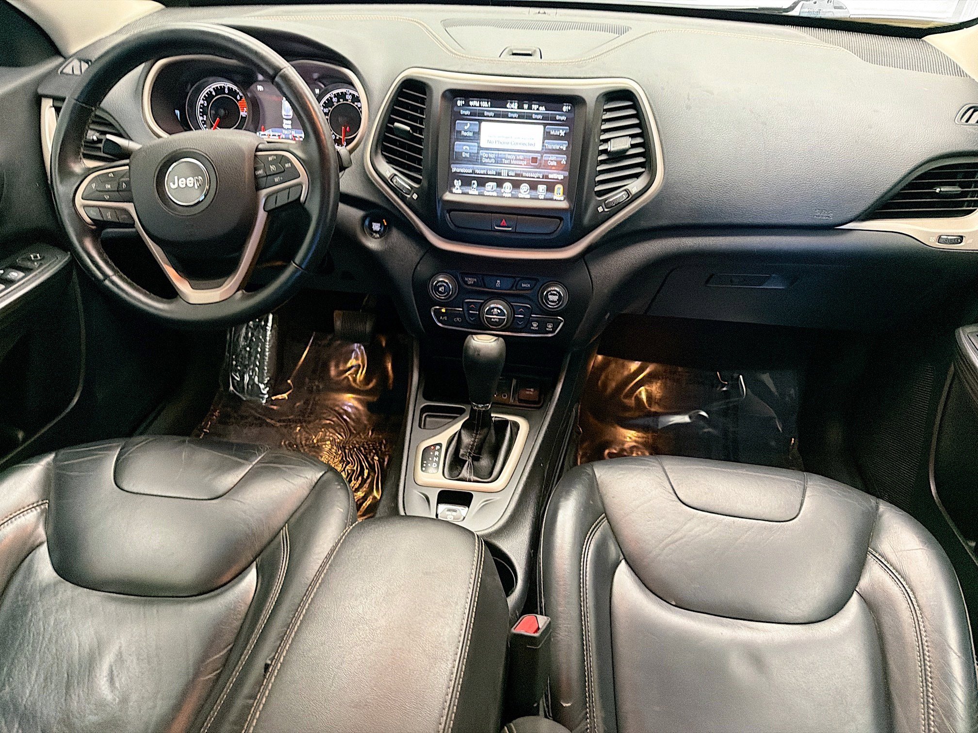 Used 2017 Jeep Cherokee Limited image 12