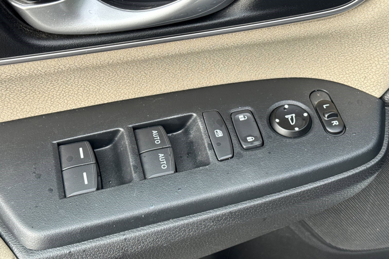 Used 2020 Honda CR-V EX image 13