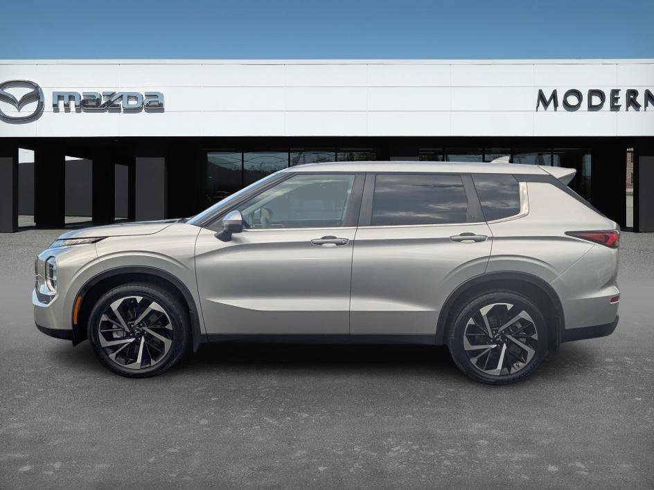 Used 2022 Mitsubishi Outlander ES image 8