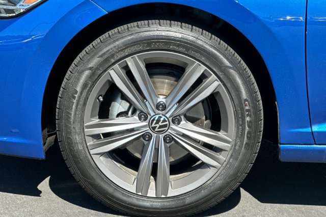 Used 2024 Volkswagen Jetta SE FWD image 28