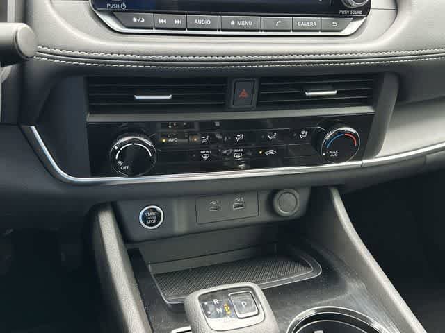 Used 2023 Nissan Rogue S FWD image 22