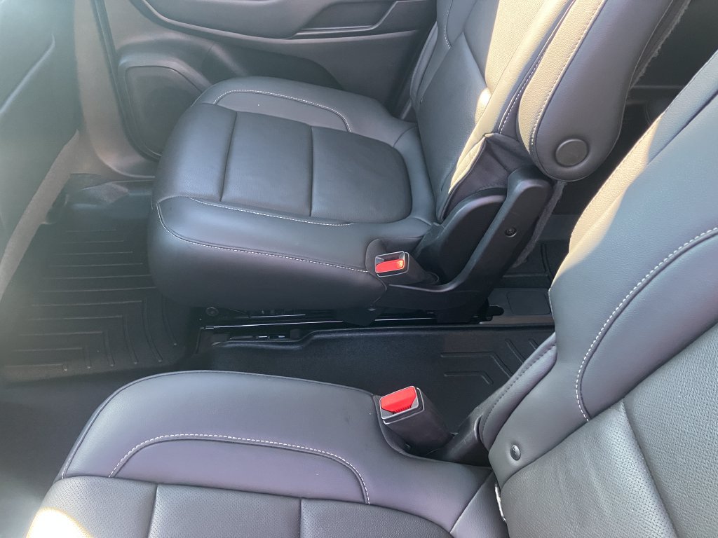 Used 2022 GMC Acadia SLT w/ Elevation Edition AWD/4WD image 4