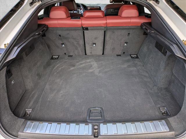 Used 2022 BMW X6 xDrive40i w/ Executive Package image 6