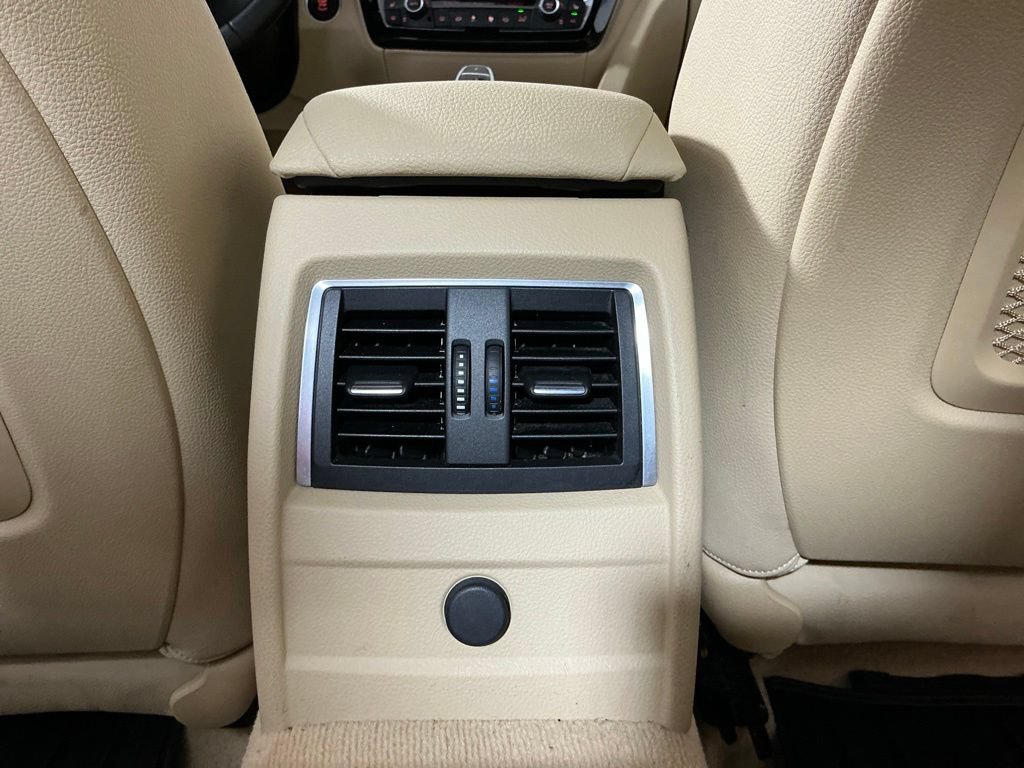 Used 2016 BMW 328i Sedan RWD image 27