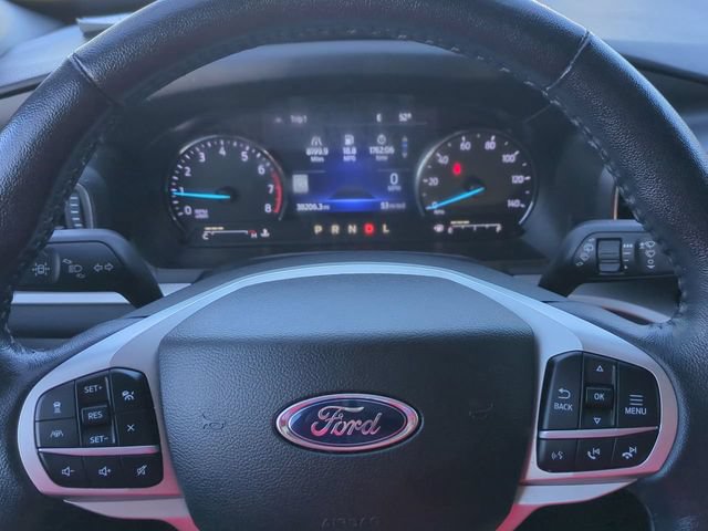 Used 2022 Ford Explorer XLT w/ Equipment Group 202A AWD/4WD image 30