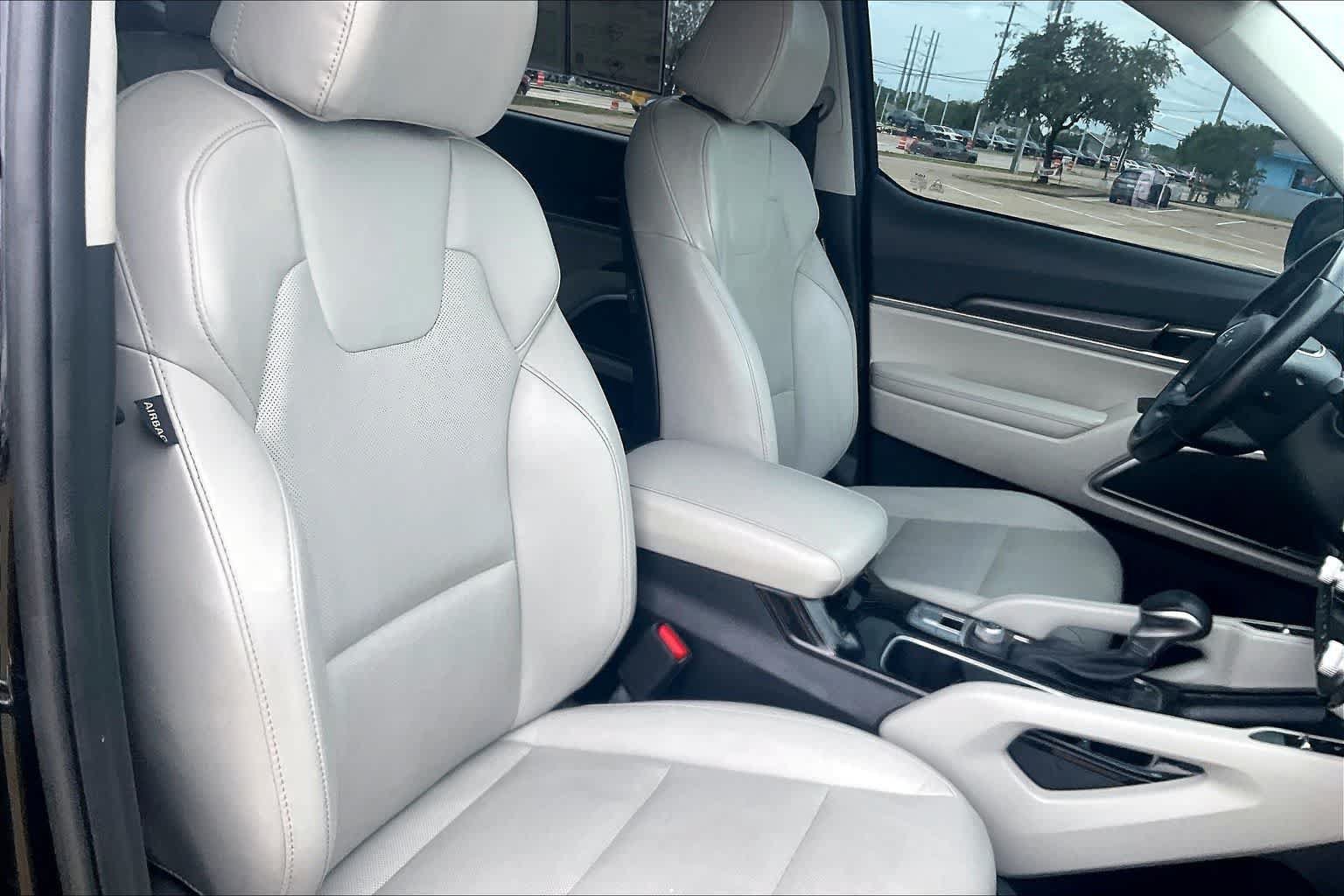 Used 2023 Kia Telluride S FWD image 11