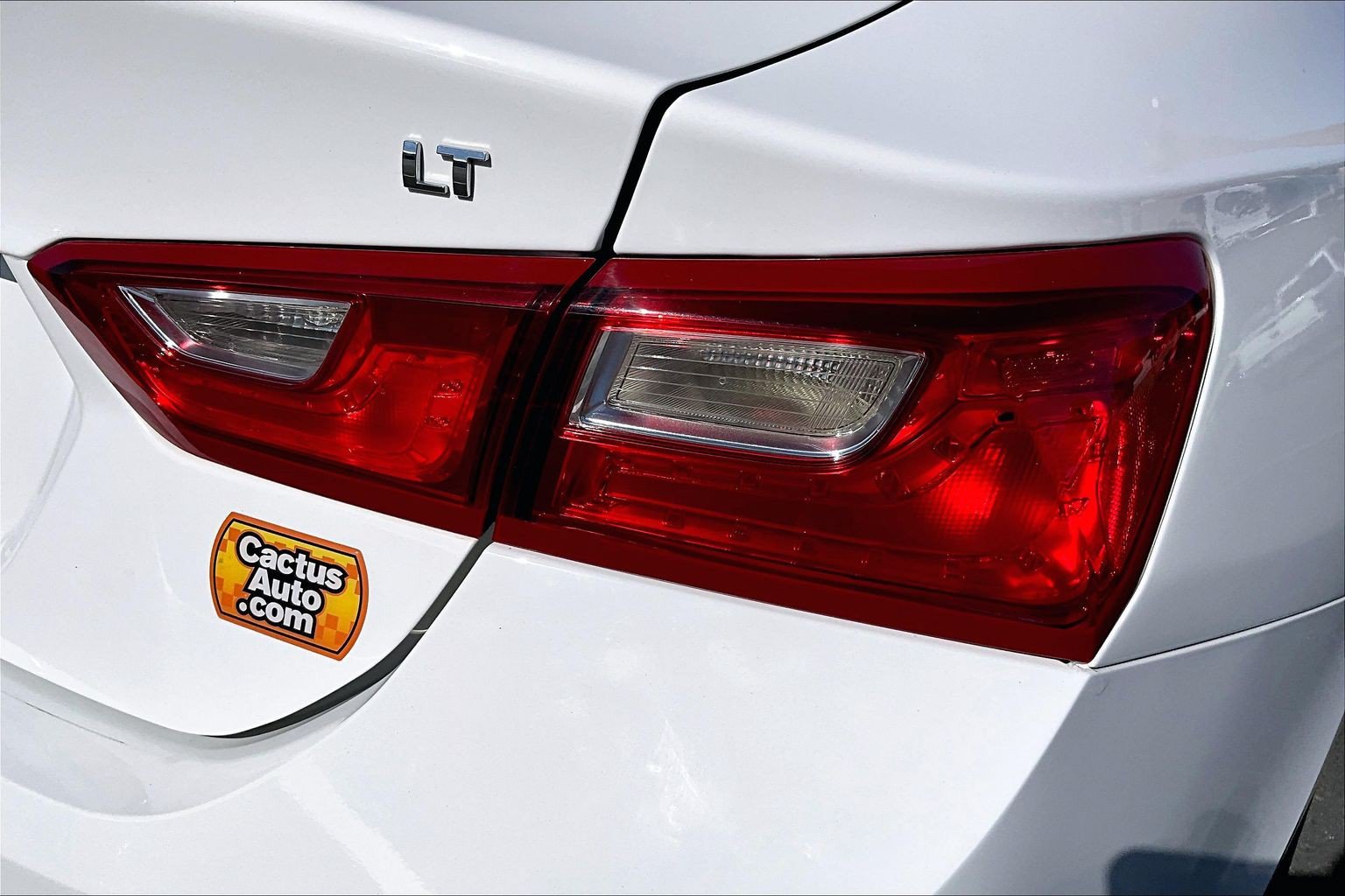 Used 2018 Chevrolet Malibu LT FWD image 28