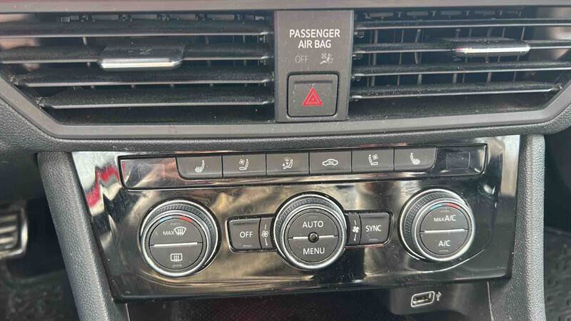 Used 2019 Volkswagen Jetta GLI image 19