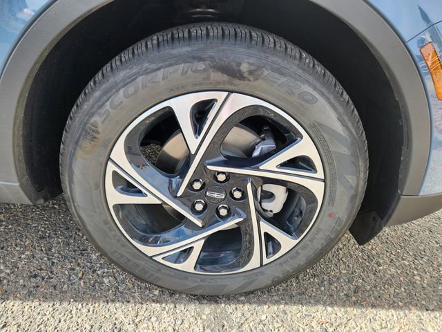 New 2025 Lincoln Nautilus Premier w/ Equipment Group 102A image 18