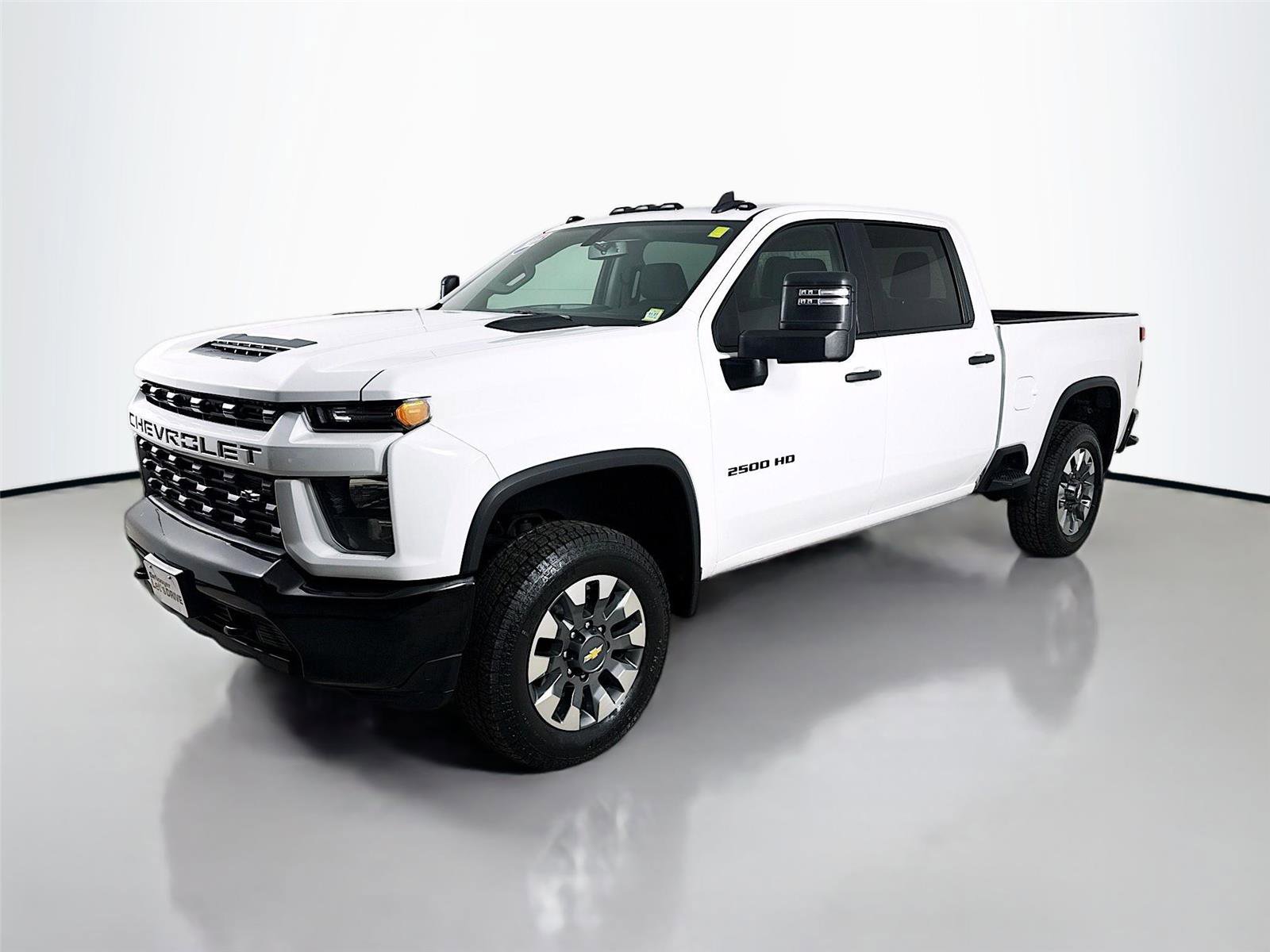 Used 2022 Chevrolet Silverado 2500 Custom w/ Custom Value Package image 4