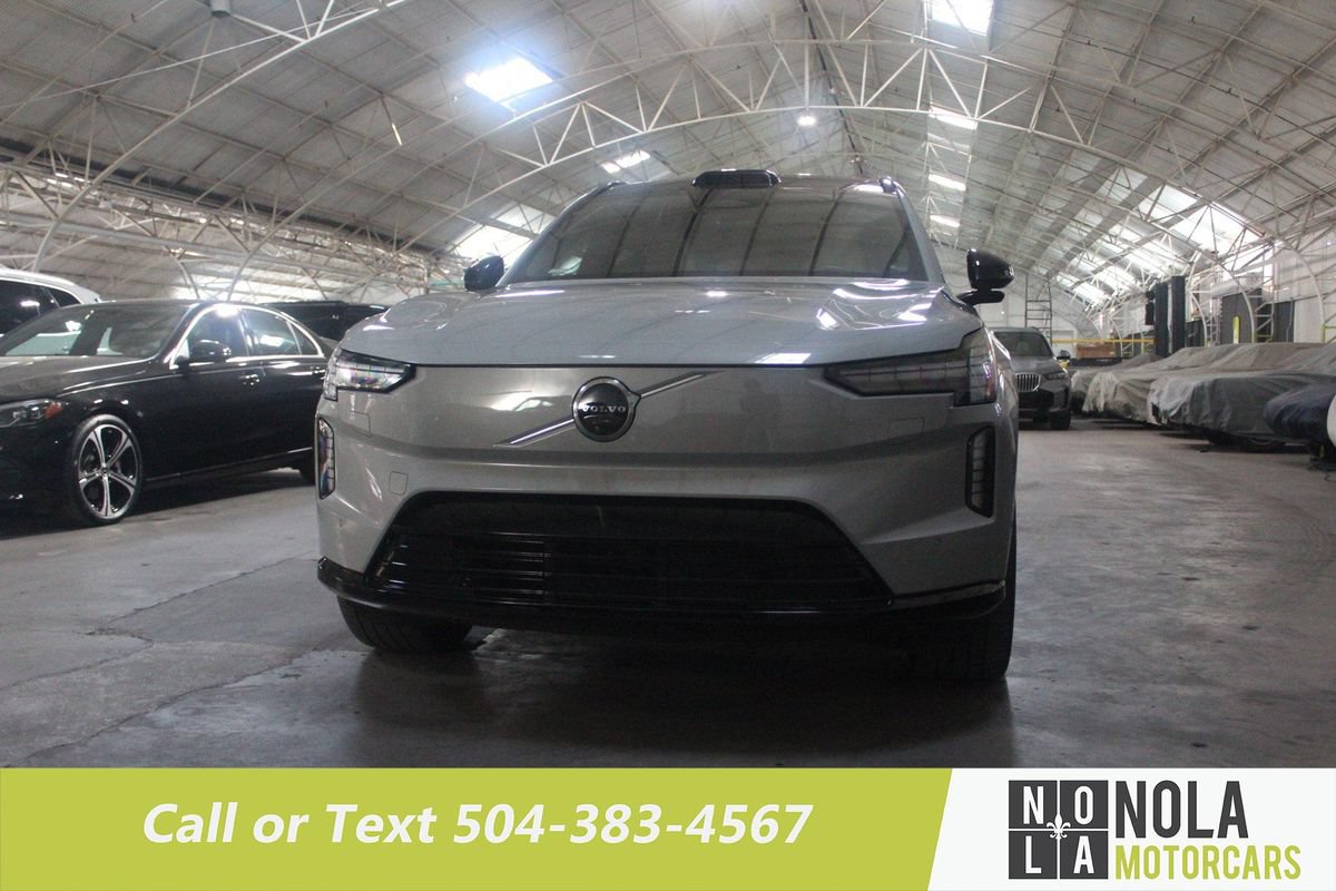 Used 2025 Volvo EX90 Plus AWD/4WD image 4