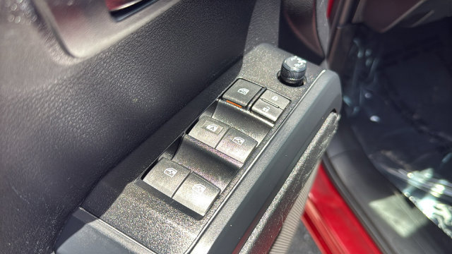 Used 2023 Toyota Tacoma SR w/ SR Convenience Package RWD image 17