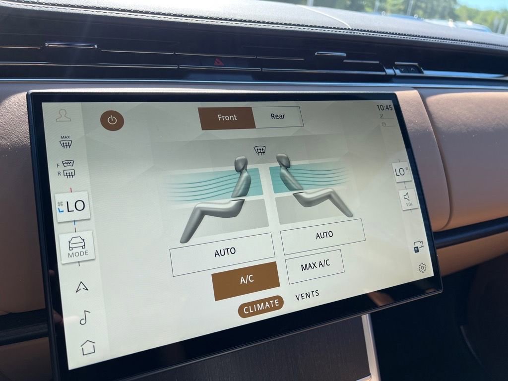 New 2025 Land Rover Range Rover SE image 21