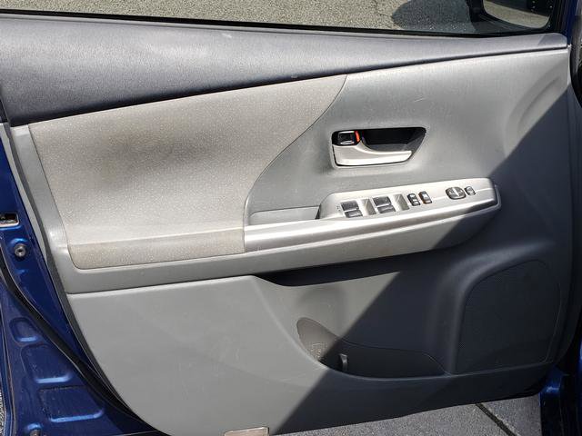 Used 2012 Toyota Prius V Three image 11