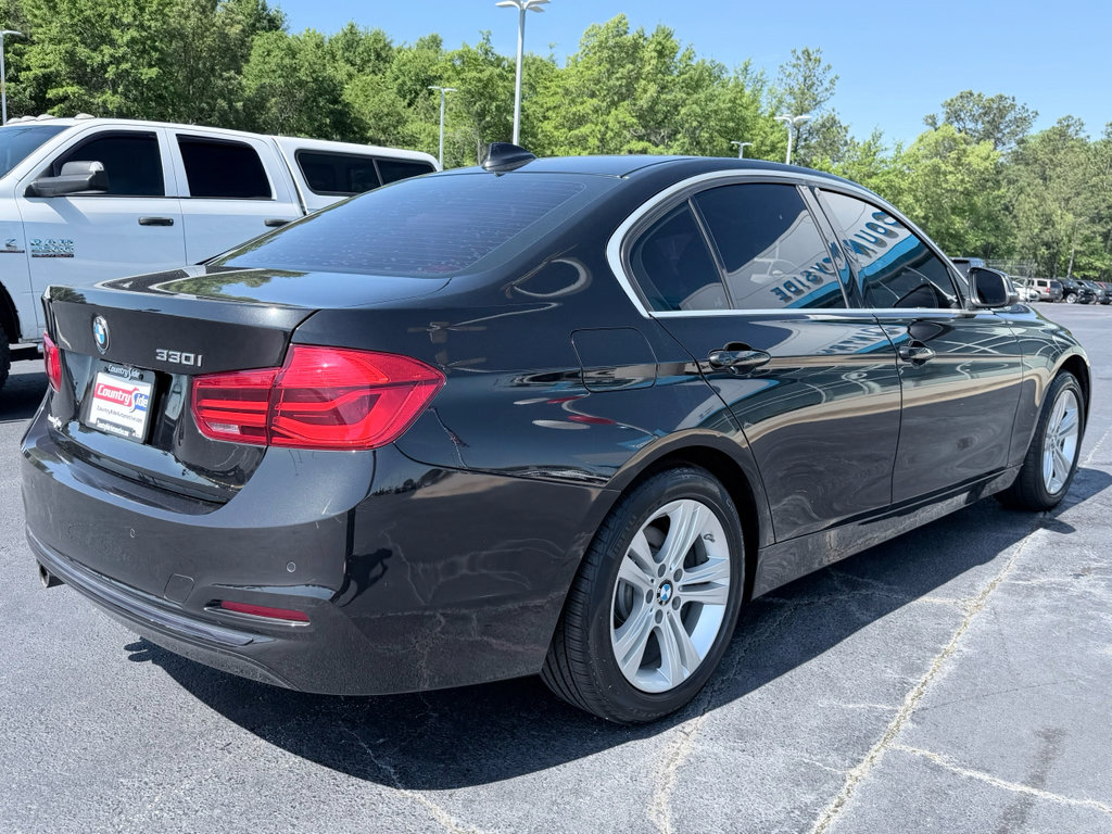 Used 2017 BMW 330i Sedan RWD image 6