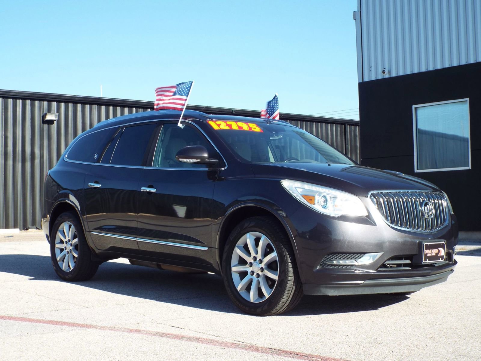 Used 2017 Buick Enclave Premium w/ Experience Buick Package image 3